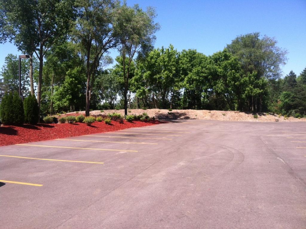 Price Pointe Inn Waukesha Exterior photo